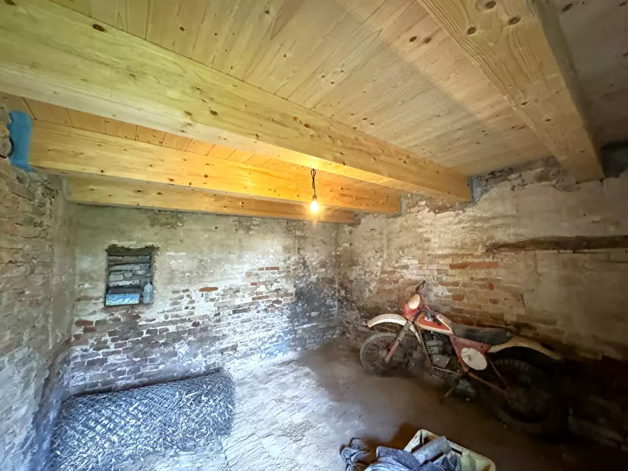 Immagine 17 di Rustico / casale in vendita  a Montottone