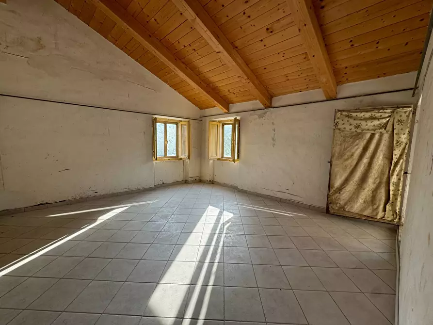 Immagine 8 di Rustico / casale in vendita  a Montottone