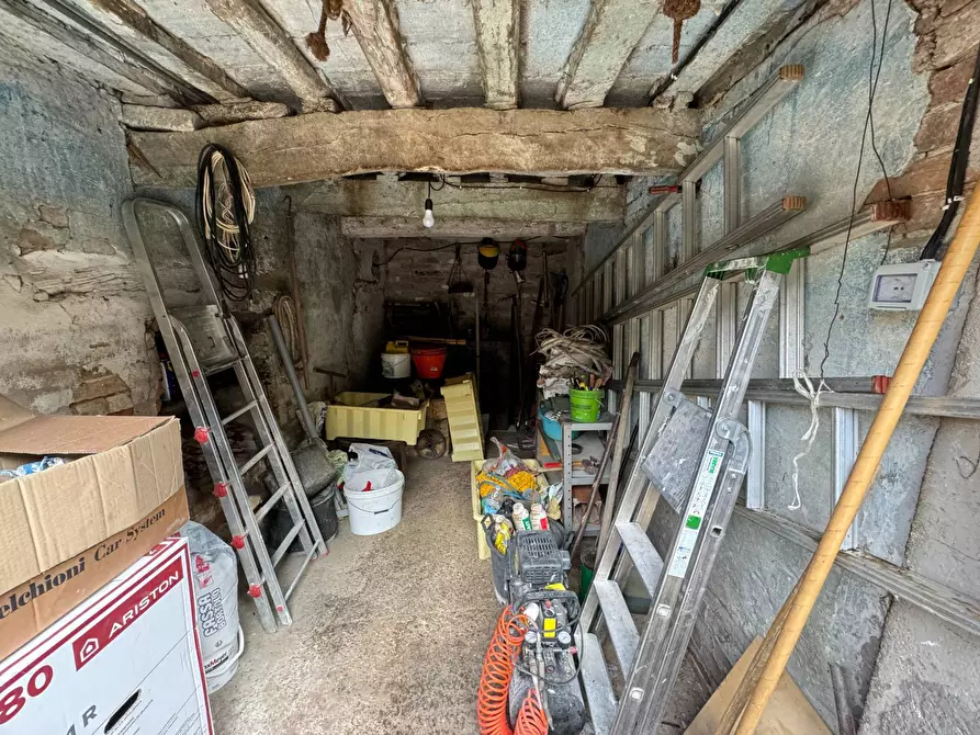 Immagine 18 di Rustico / casale in vendita  a Montottone