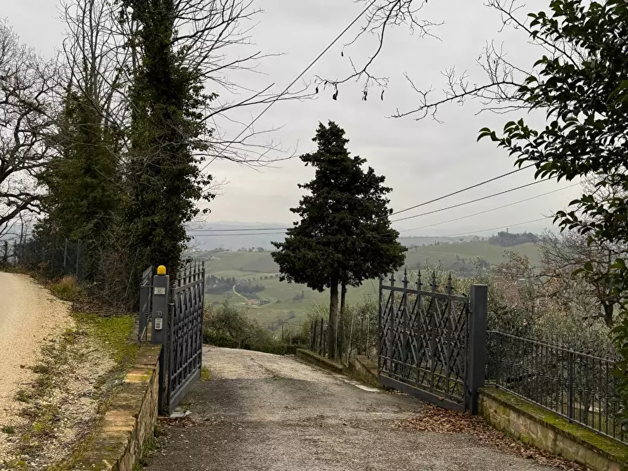 Immagine 29 di Rustico / casale in vendita  a Tolentino