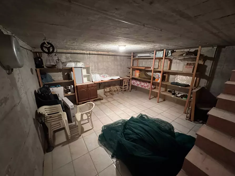 Immagine 25 di Rustico / casale in vendita  a Tolentino