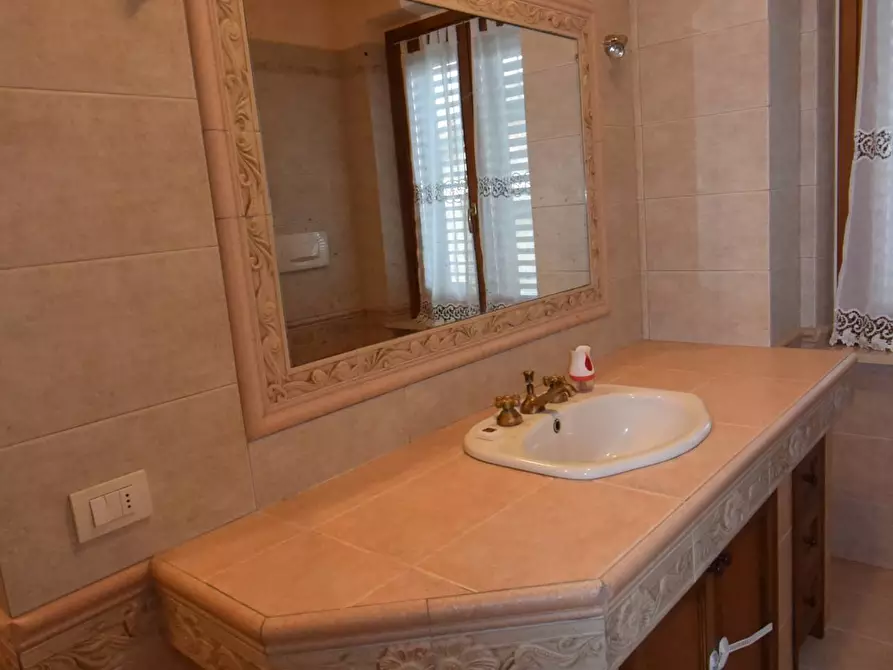 Immagine 10 di Appartamento in vendita  a Fermo