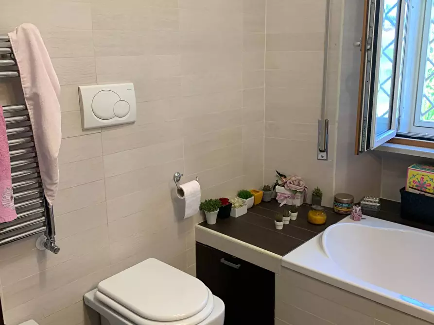 Immagine 25 di Appartamento in vendita  in Viale Mencacci a Anzio