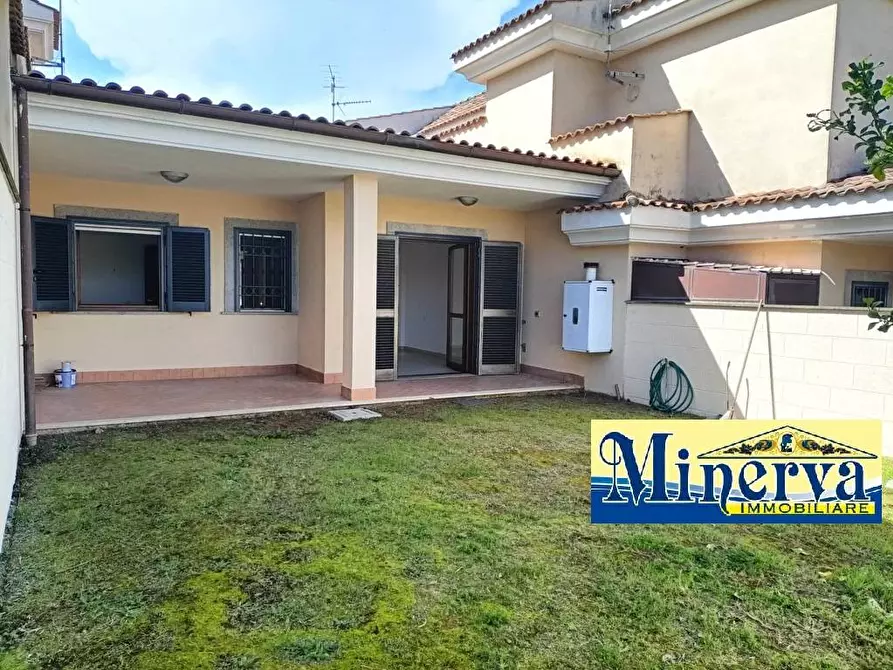 Immagine 25 di Villetta a schiera in vendita  in Via della Cannuccia a Anzio