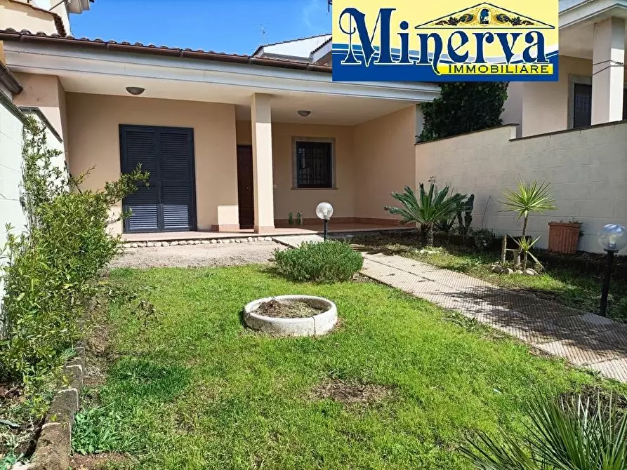 Immagine 30 di Villetta a schiera in vendita  in Via della Cannuccia a Anzio