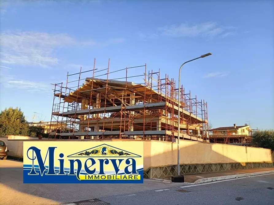 Immagine 5 di Villa in vendita  in via della cannuccia a Anzio