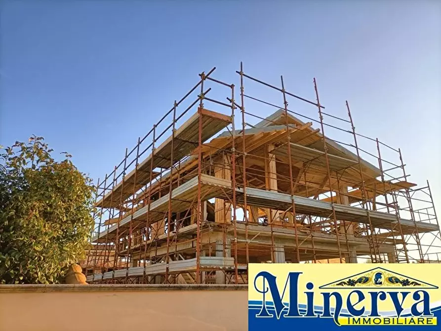 Immagine 2 di Villa in vendita  in via della cannuccia a Anzio