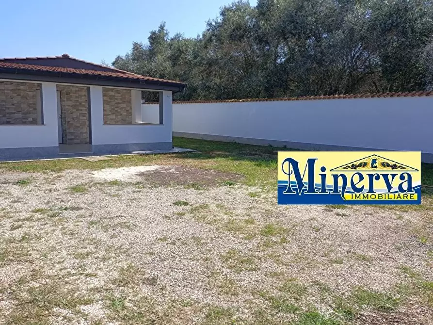 Immagine 11 di Villa in vendita  in Via Priverno a Nettuno