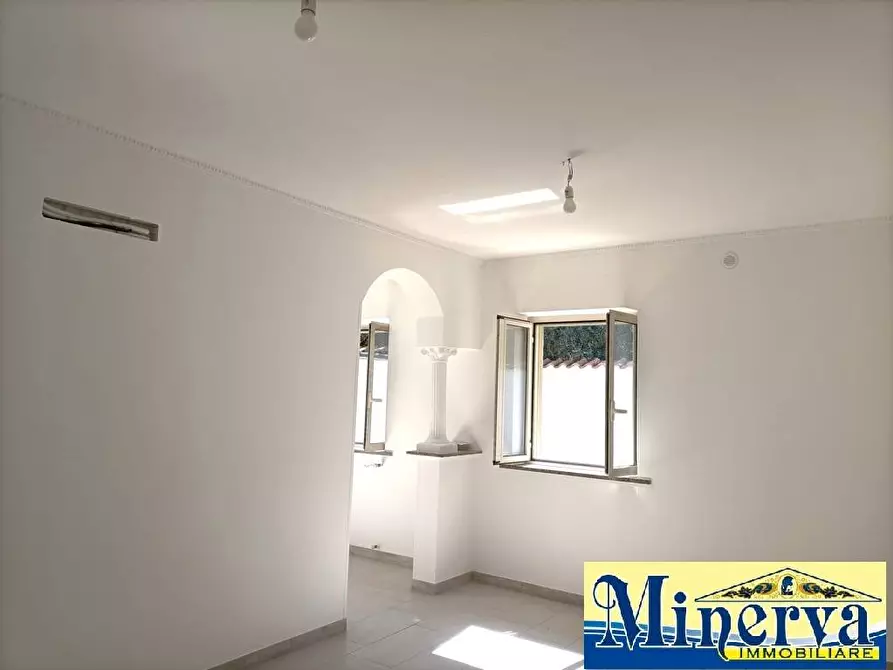 Immagine 19 di Villa in vendita  in Via Priverno a Nettuno