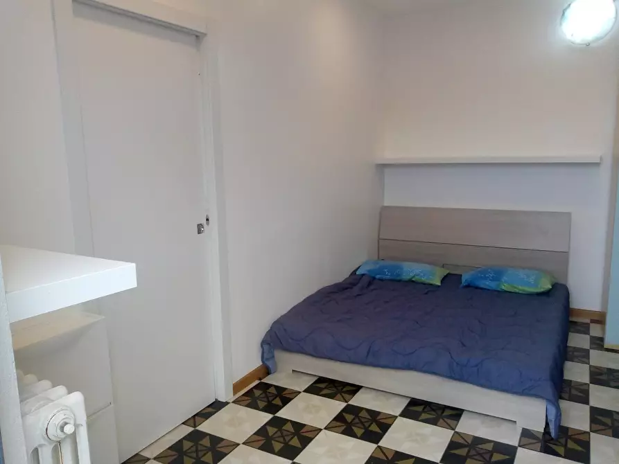 Immagine 8 di Camera in affitto  in VIA Gramsci a Paderno Dugnano