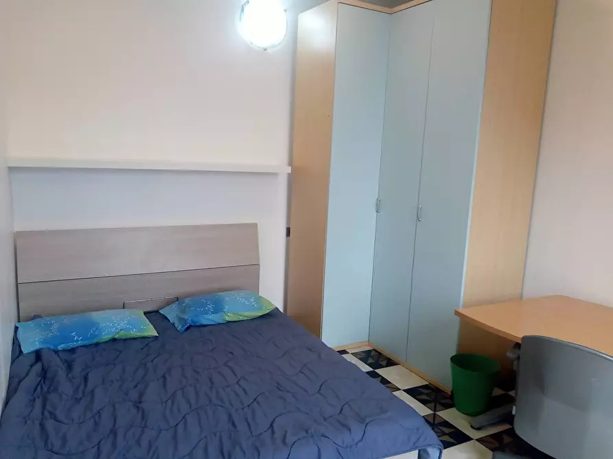 Immagine 9 di Camera in affitto  in VIA Gramsci a Paderno Dugnano