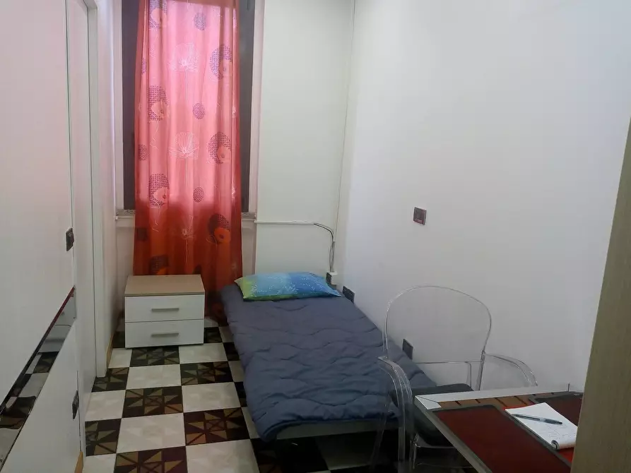 Immagine 7 di Camera in affitto  in Via Gramsci a Paderno Dugnano