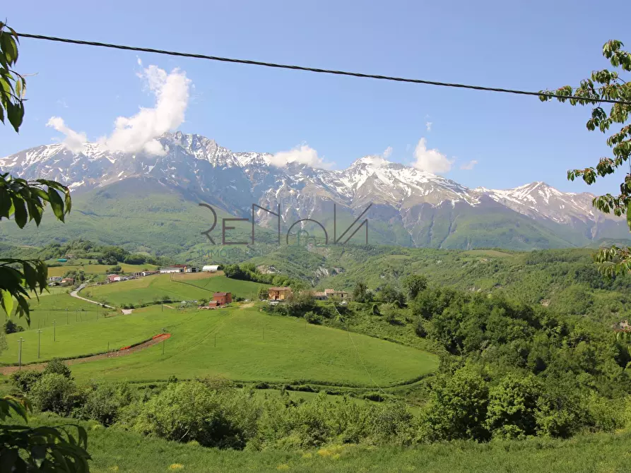 Immagine 2 di Casa indipendente in vendita  in Santa Maria della Neve a Castelli