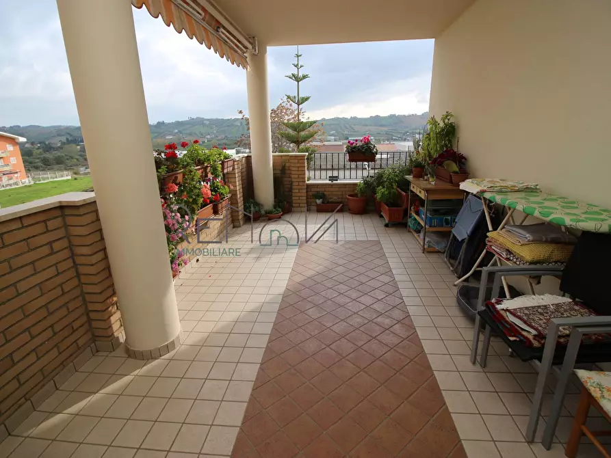 Immagine 15 di Appartamento in vendita  in Via Boccaccio a Corropoli