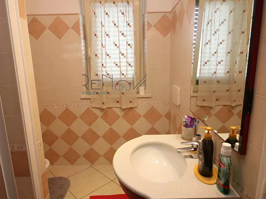 Immagine 24 di Appartamento in vendita  in Via Boccaccio a Corropoli