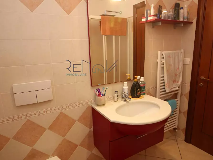 Immagine 25 di Appartamento in vendita  in Via Boccaccio a Corropoli