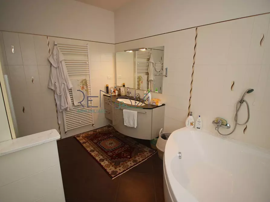 Immagine 29 di Appartamento in vendita  in Via Boccaccio a Corropoli