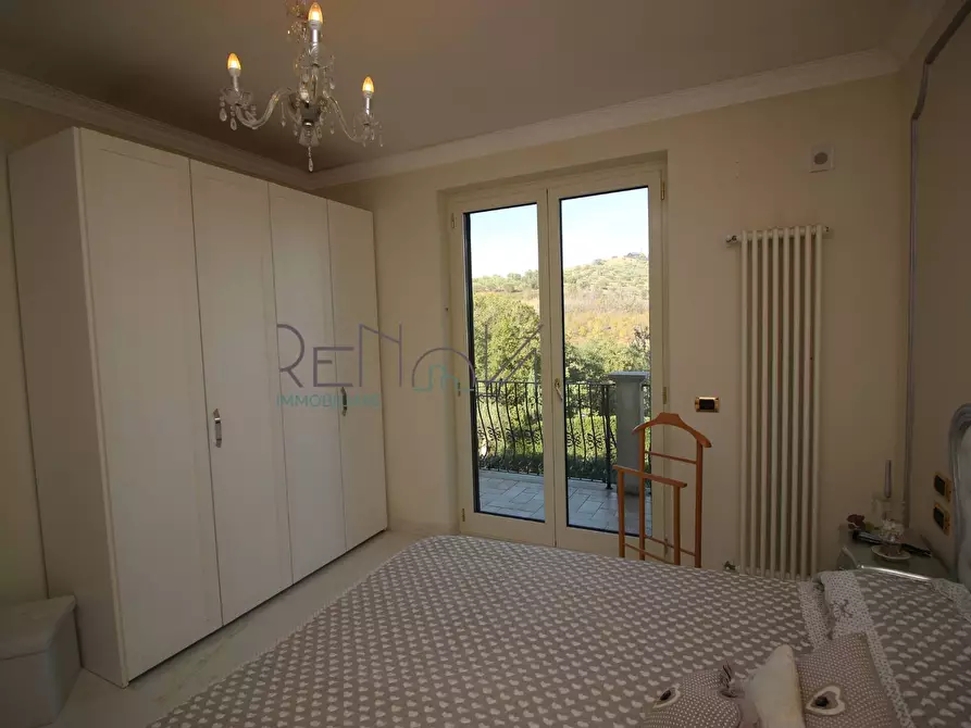 Immagine 20 di Villa in vendita  in via della Pace a Teramo