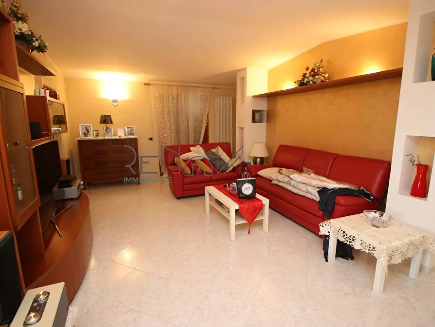 Immagine 7 di Appartamento in vendita  in Via XXIV Maggio a Torano Nuovo