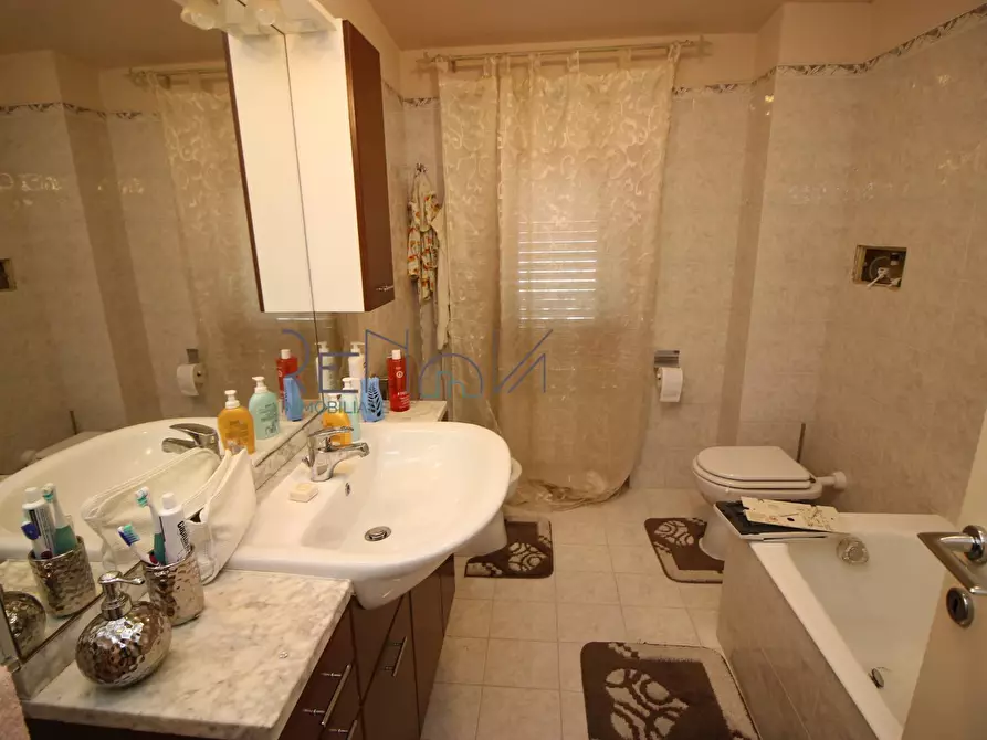 Immagine 14 di Appartamento in vendita  in Via XXIV Maggio a Torano Nuovo