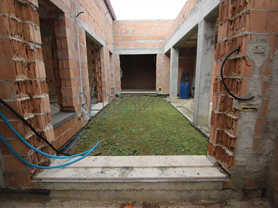 Immagine 15 di Villa in vendita  in Contrada Civita a Colonnella