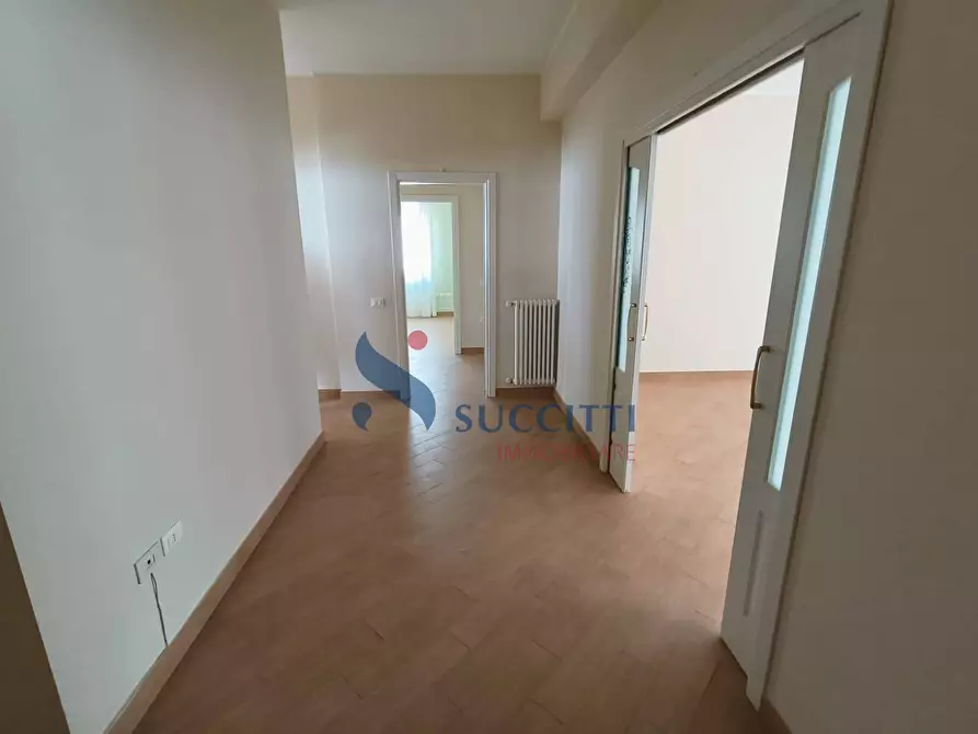 Immagine 2 di Appartamento in vendita  in via Mezzucelli a Teramo