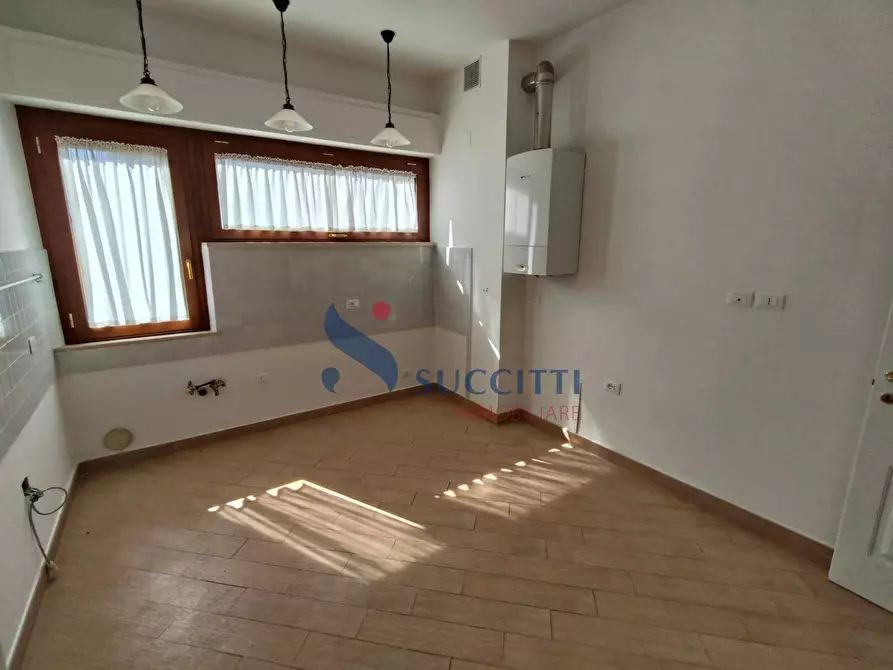 Immagine 6 di Appartamento in vendita  in via Mezzucelli a Teramo