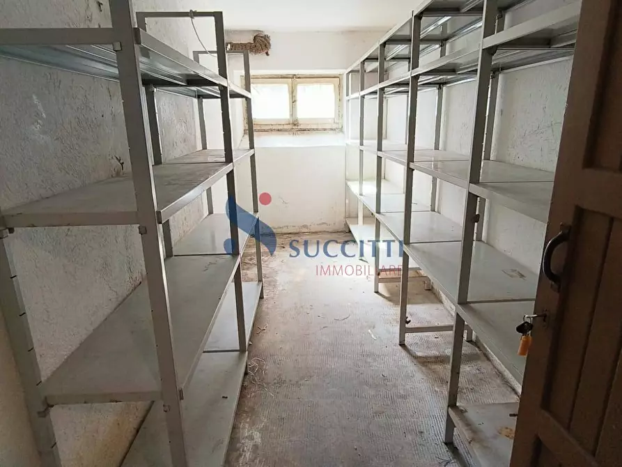 Immagine 25 di Appartamento in vendita  in via Mezzucelli a Teramo