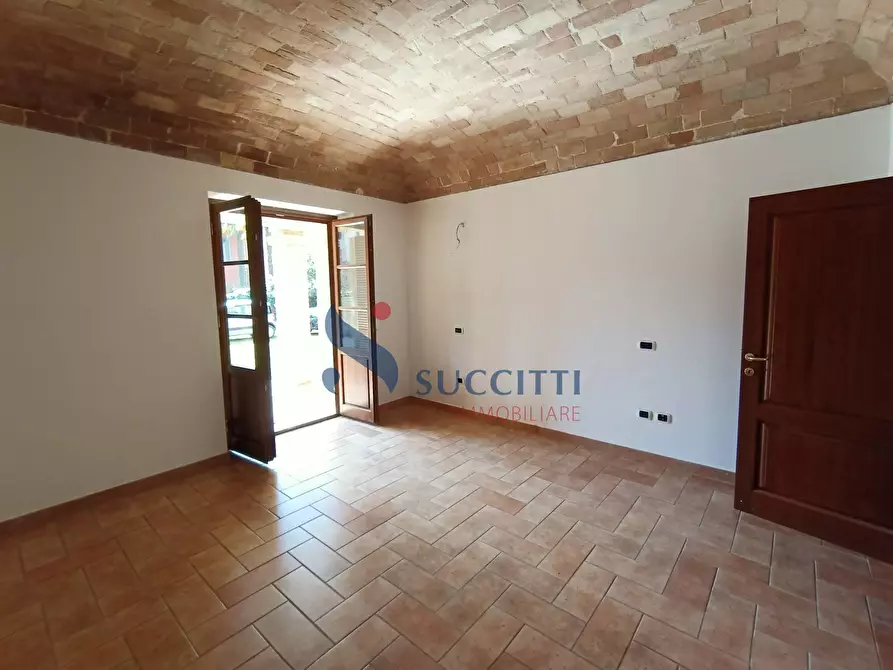 Immagine 26 di Villa in vendita  in Vicolo del sole a Teramo