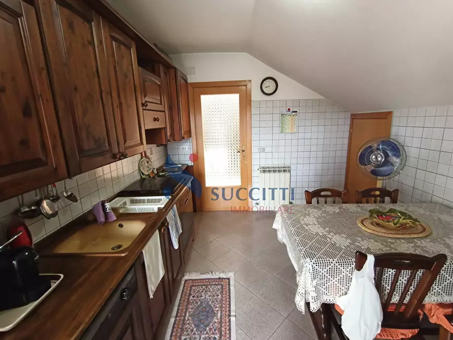 Immagine 7 di Appartamento in vendita  in Via Roma a Corropoli