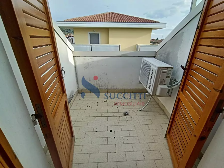 Immagine 16 di Appartamento in vendita  in Via Roma a Corropoli