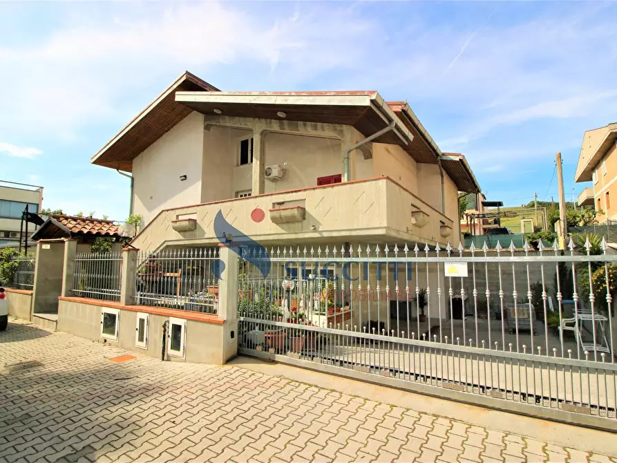 Immagine 1 di Casa indipendente in vendita  in Via San Giovanni a Tortoreto