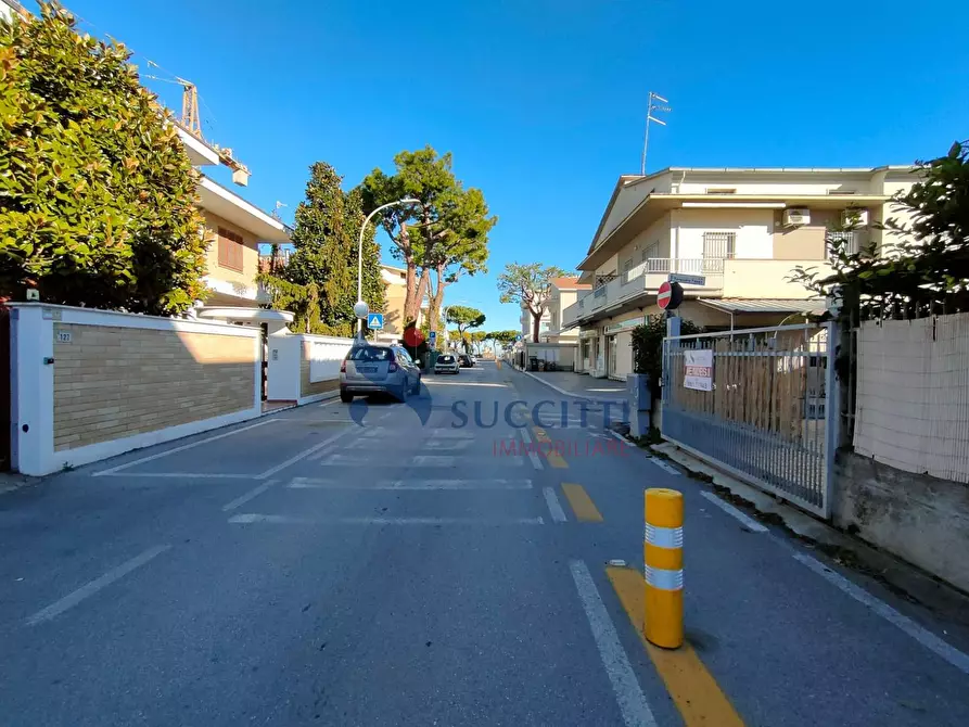 Immagine 5 di Casa indipendente in vendita  in Via G. D'Annunzio a Tortoreto