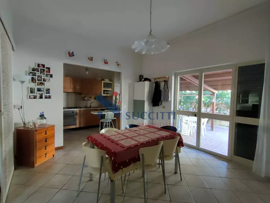 Immagine 13 di Casa indipendente in vendita  in Via G. D'Annunzio a Tortoreto