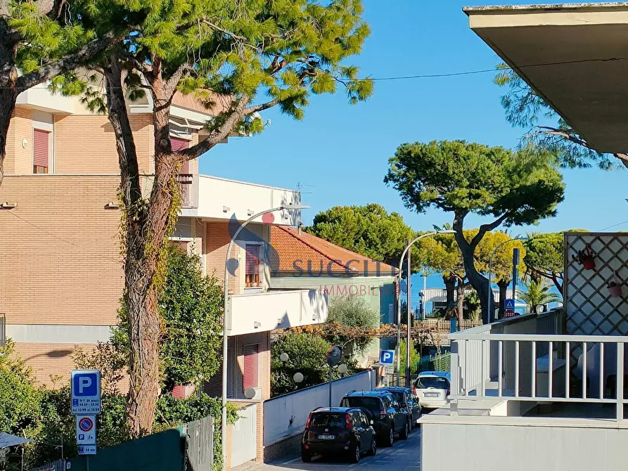 Immagine 4 di Casa indipendente in vendita  in Via G. D'Annunzio a Tortoreto