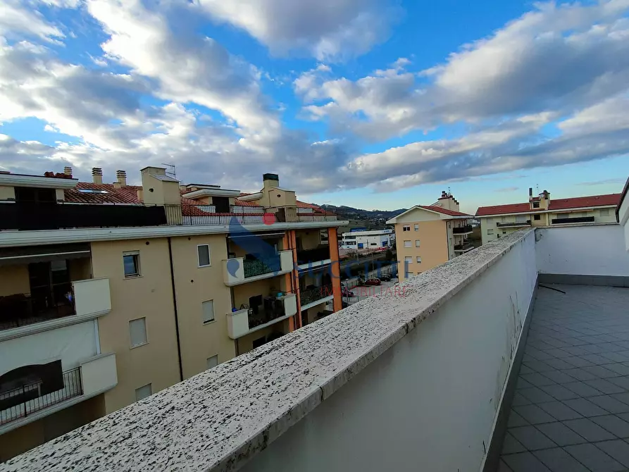 Immagine 9 di Appartamento in vendita  in Via Ettore Petrolini a Martinsicuro