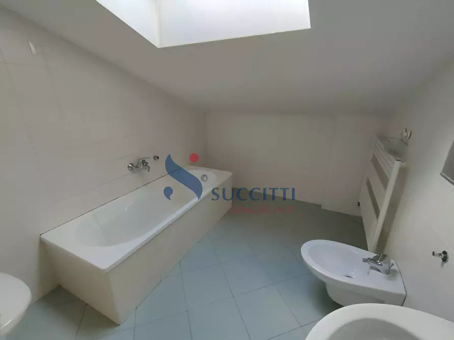 Immagine 21 di Appartamento in vendita  in Via Ettore Petrolini a Martinsicuro