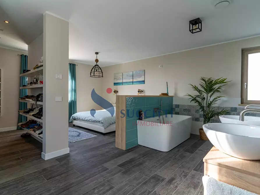 Immagine 20 di Villa in vendita  in Via Settecolli a Tortoreto