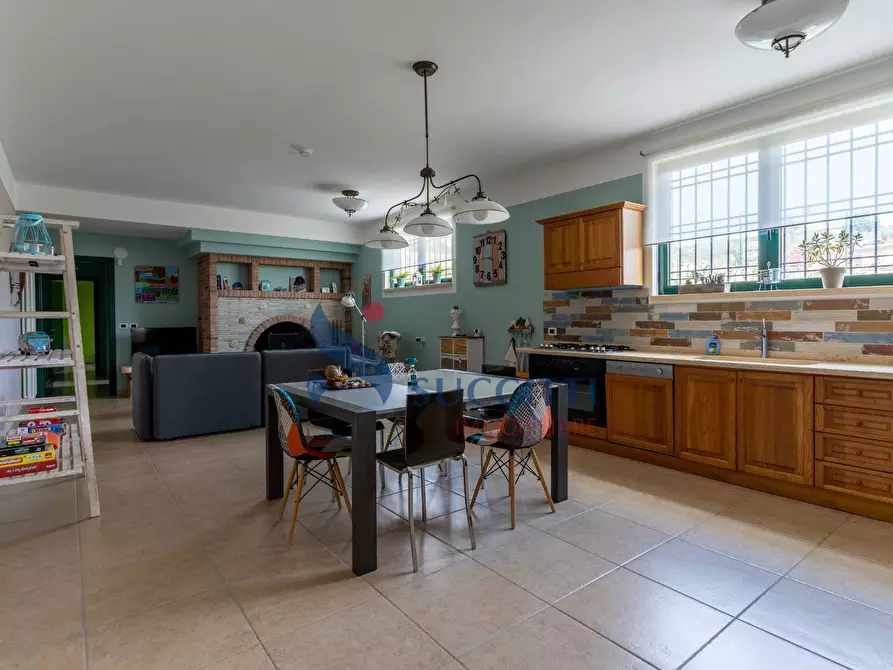 Immagine 24 di Villa in vendita  in Via Settecolli a Tortoreto