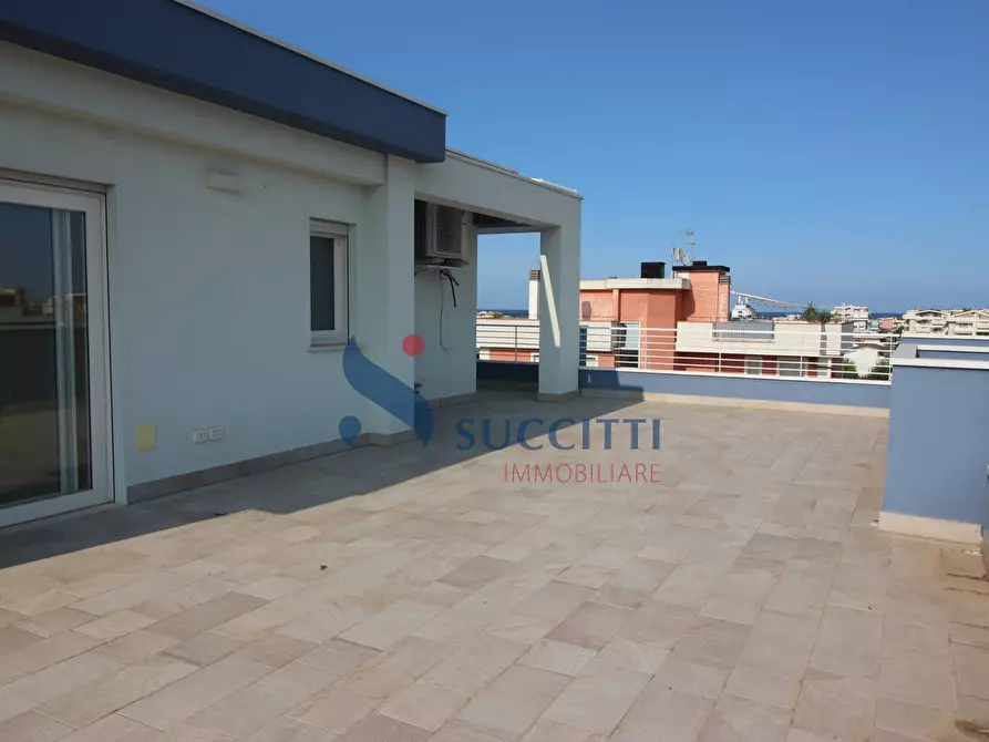 Immagine 2 di Appartamento in vendita  in Via Renato Capanna a Alba Adriatica