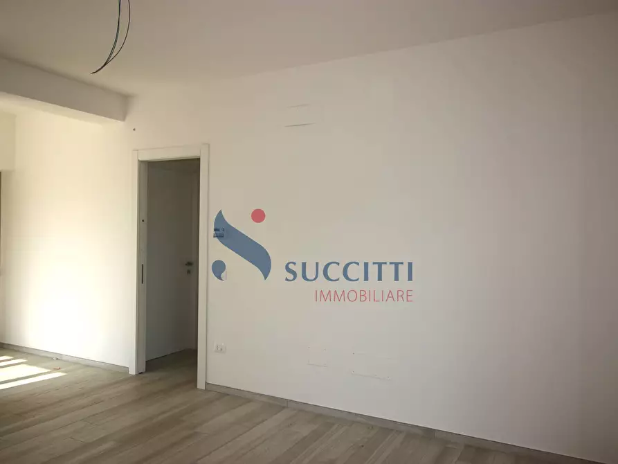 Immagine 7 di Appartamento in vendita  in Via Renato Capanna a Alba Adriatica