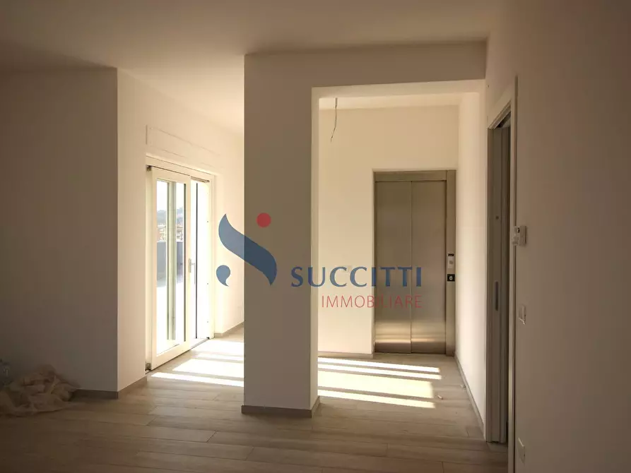 Immagine 8 di Appartamento in vendita  in Via Renato Capanna a Alba Adriatica