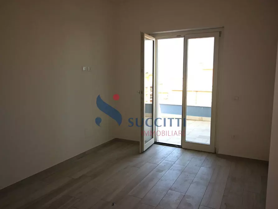 Immagine 14 di Appartamento in vendita  in Via Renato Capanna a Alba Adriatica