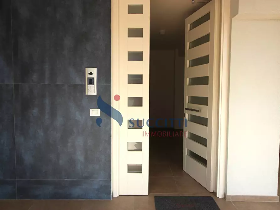 Immagine 22 di Appartamento in vendita  in Via Renato Capanna a Alba Adriatica