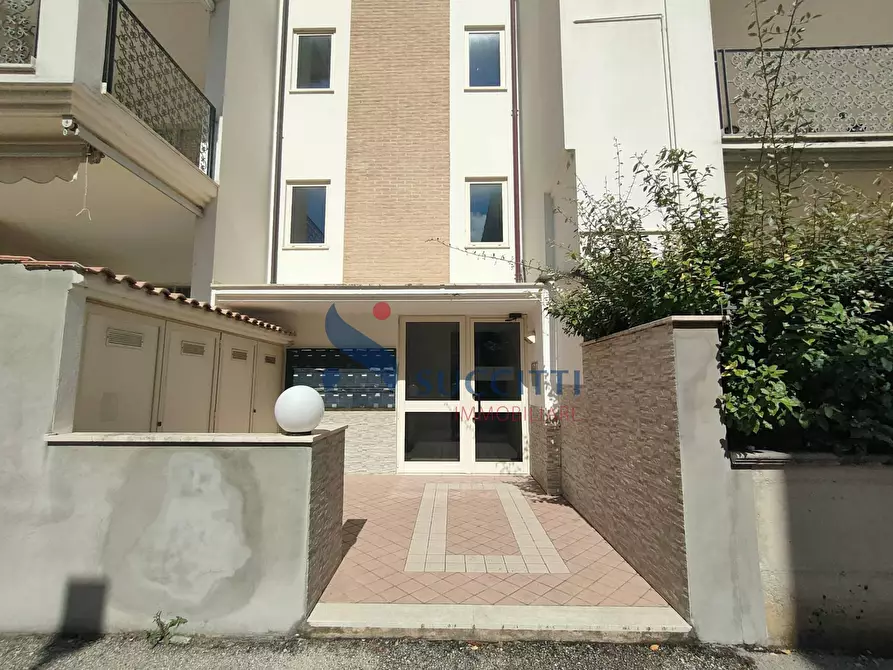 Immagine 30 di Appartamento in vendita  in Lungomare Sirena a Tortoreto