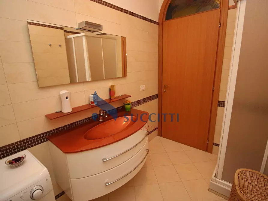 Immagine 28 di Appartamento in vendita  in Lungomare Sirena a Tortoreto