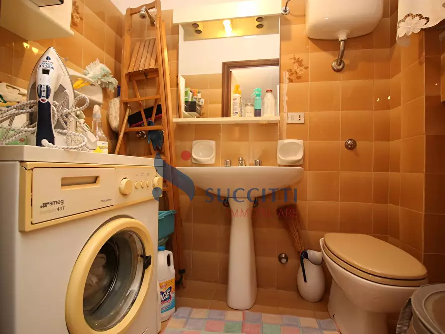 Immagine 25 di Appartamento in vendita  in Via F. Barnabei a Teramo