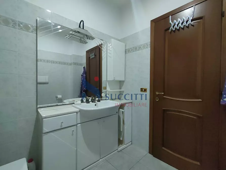 Immagine 20 di Appartamento in vendita  in Via Isonzo a Tortoreto