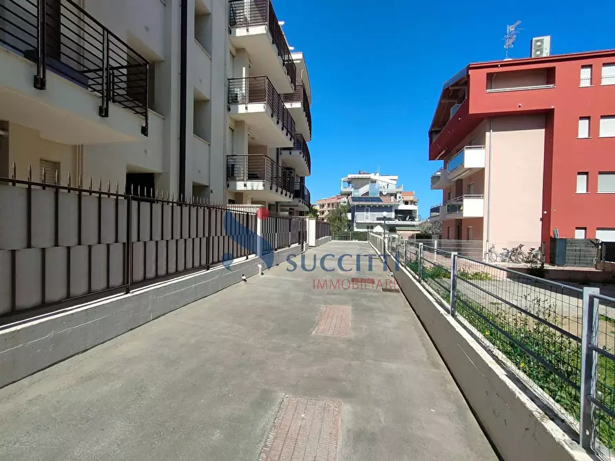 Immagine 4 di Appartamento in vendita  in via Tiziano Vecellio a Tortoreto