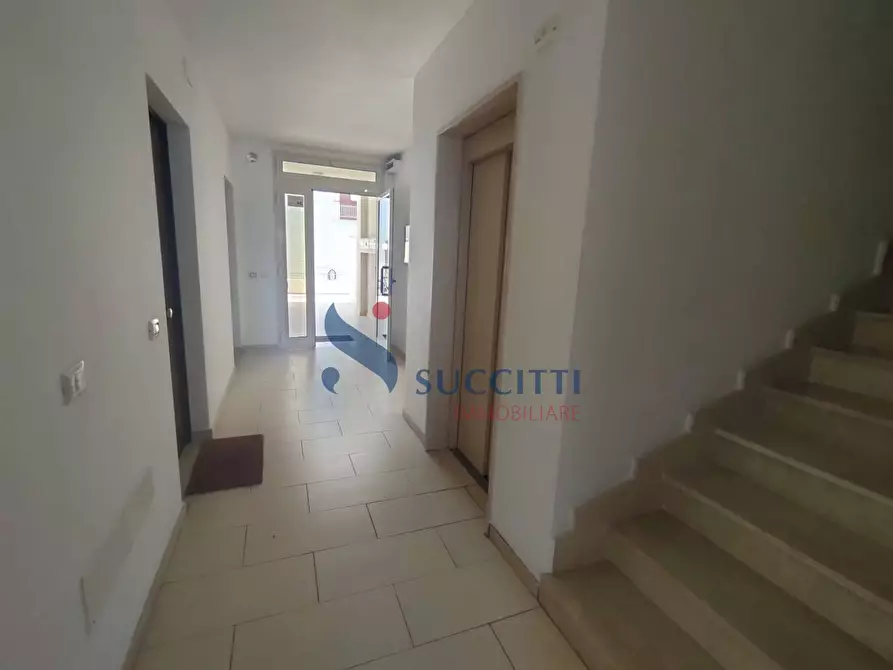 Immagine 16 di Appartamento in vendita  in via Tiziano Vecellio a Tortoreto